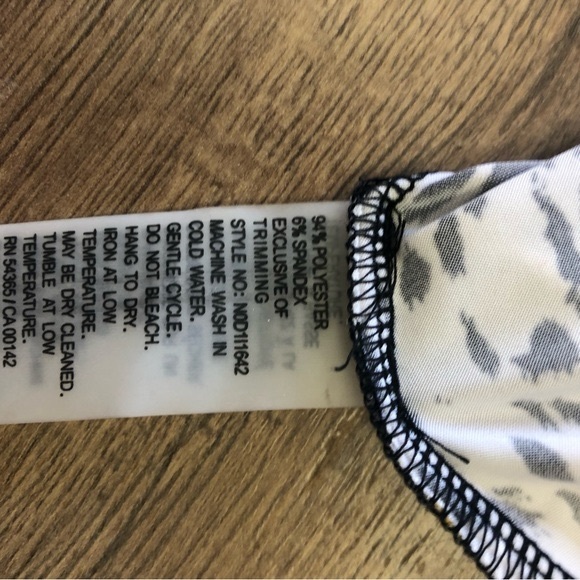 Bianca nygard animal print tunic top in size medium - Picture 5 of 8